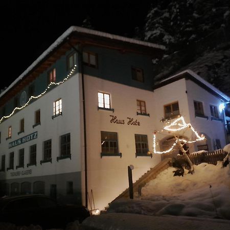 Haus Hotz Apart Talblick Grins Kültér fotó